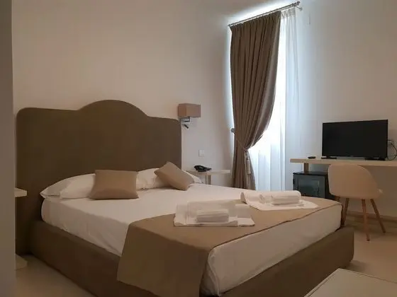 Deluxe Tek Büyük Yataklı Oda