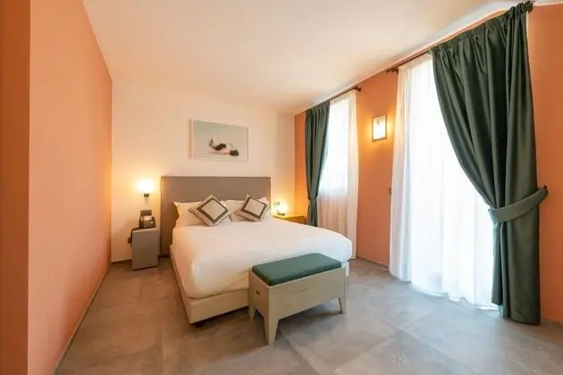 Premium Tek Büyük Yataklı Oda, Göl Manzaralı