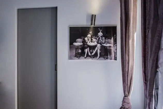 Comfort Tek Büyük Yataklı Oda