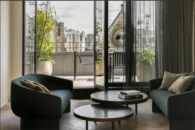 Signature Oda, Balkon