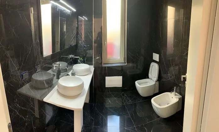 Comfort Tek Büyük veya İki Ayrı Yataklı Oda, Banyolu/Duşlu, Şehir Manzaralı (C.Monet)