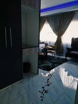 Luxury Tek Büyük Yataklı Oda