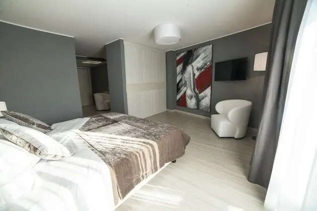 Comfort Tek Büyük veya İki Ayrı Yataklı Oda