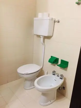 Üç Kişilik Oda