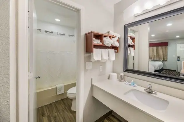 Standard Double Room, 2 Queen Beds