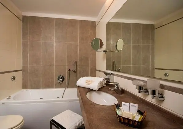 Superior Süit, Ek Bina (4pax 50 mt. Away from main building)