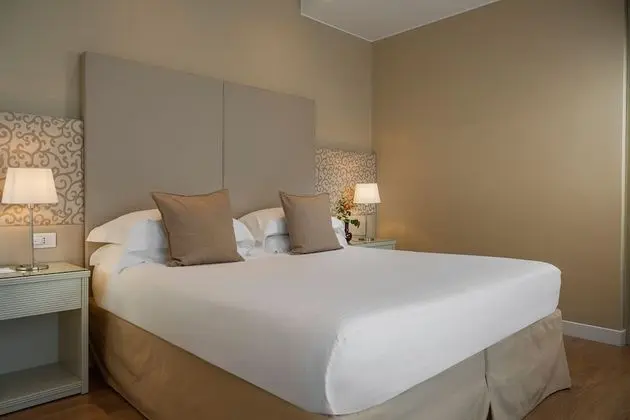 Superior Tek Büyük veya İki Ayrı Yataklı Oda (20sq meters)