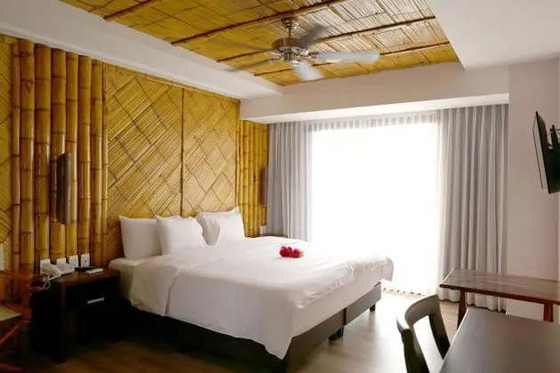 King Suite with Ocean View