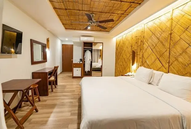 King Suite with Ocean View