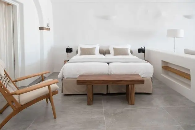 Cave Design House, Hot Tub (Caldera View)