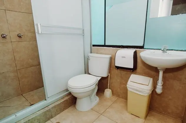 Ortak Ranzalı Oda, Özel Banyo
