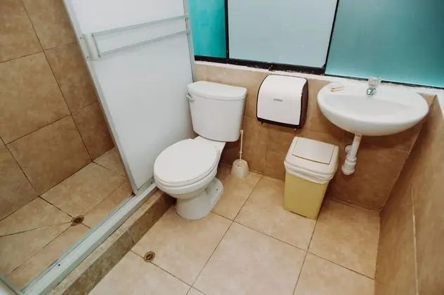 Ortak Ranzalı Oda, Özel Banyo