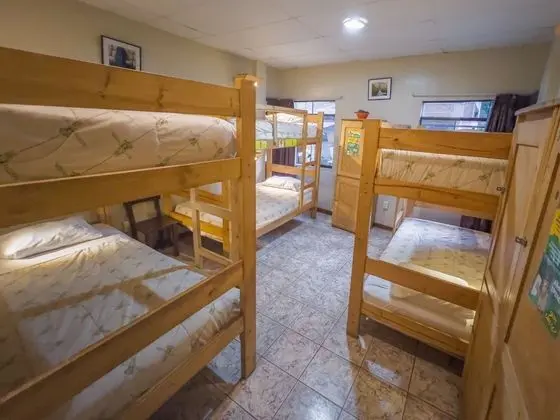 Ortak Ranzalı Oda, Sadece kadınlar için, Özel Banyo