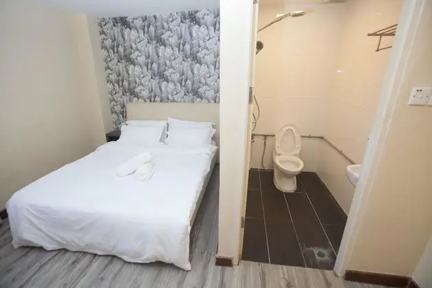 Queen Room, Private Bathroom