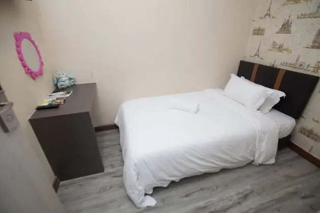 Tek Kişilik Oda, Ortak Banyo