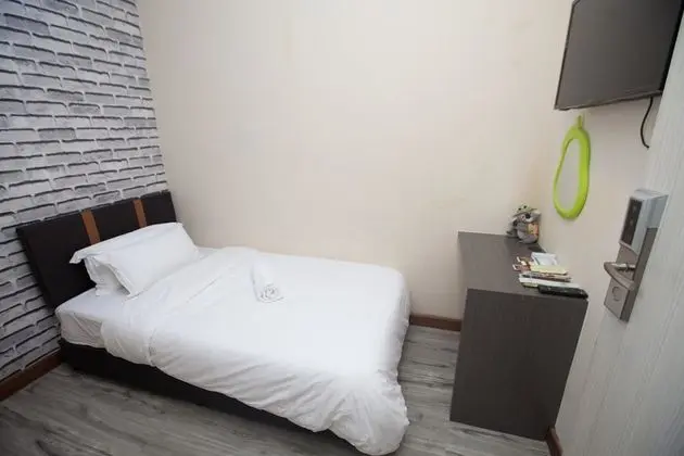 Tek Kişilik Oda, Ortak Banyo