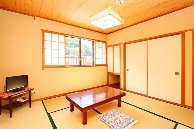 Traditional Oda (Japanese Style for 4 Guests)