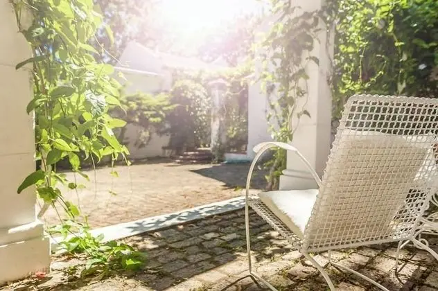 Basic Tek Büyük veya İki Ayrı Yataklı Oda, 1 Yatak Odası, Sigara İçilmez (En Suite)