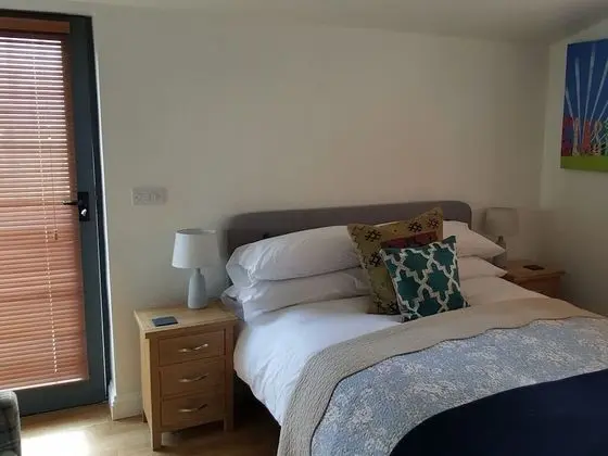 Premium Tek Büyük Yataklı Oda, Banyolu/Duşlu