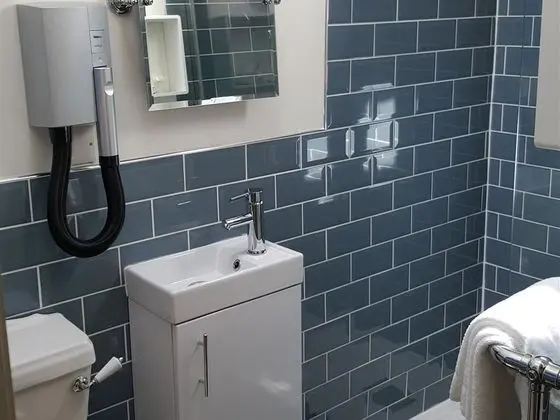 Premium Tek Büyük Yataklı Oda, Banyolu/Duşlu