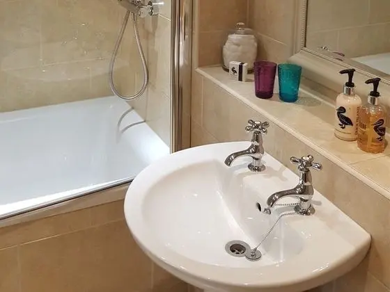 Standard Tek Büyük Yataklı Oda, Banyolu/Duşlu