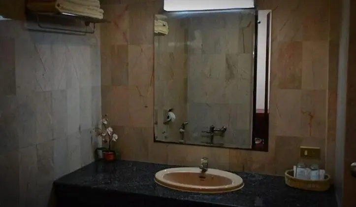 Standard Tek Büyük Yataklı Oda