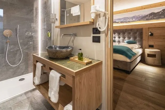 Tek Büyük Yataklı Oda