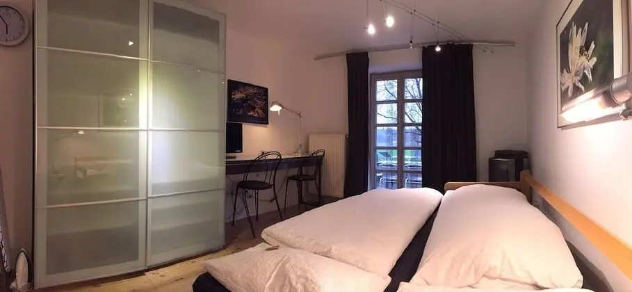 Ev (incl. 150€ cleaning fee)