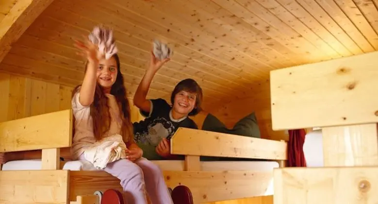 Family Karavan, 1 Yatak Odası, Ortak Banyo, Resort Manzaralı (Schäferwagen)