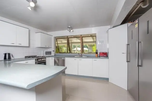 Family Ev, 5 Yatak Odası, Plaj Manzaralı, Denize Sıfır
