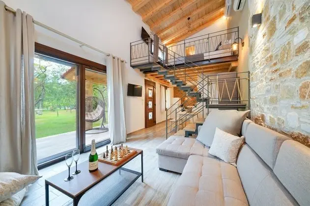 Villa, Havuz Manzaralı