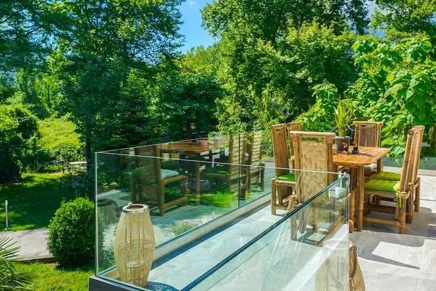 Junior Stüdyo Süit, Birden Çok Yatak Odası, Havuz Manzaralı