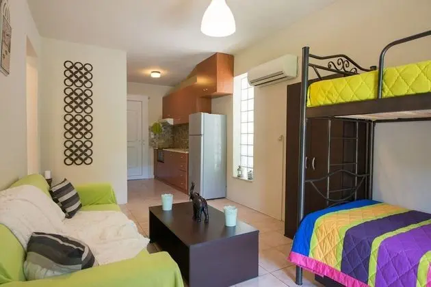 Standard Apart Daire, Teras, Havuz Manzaralı