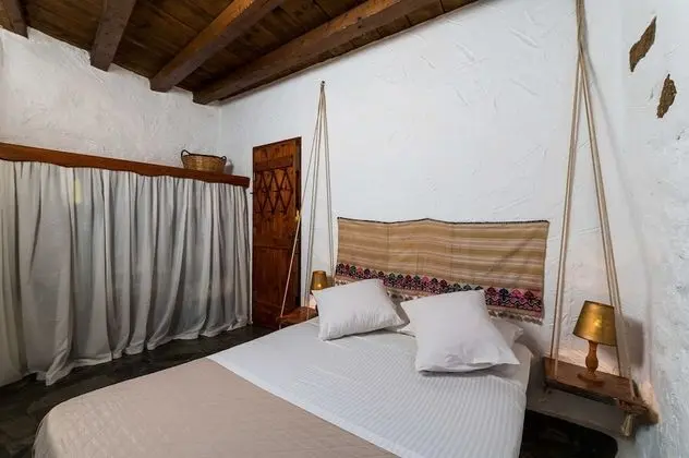 Traditional Cottage, Mountain View (Skinos)