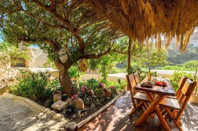 Traditional Cottage, Mountain View (Skinos)