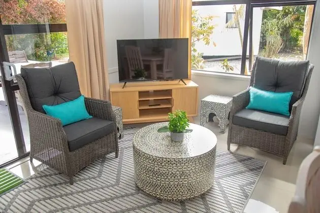Panoramic Ev, 2 Yatak Odası, Bahçe Manzaralı, Denize Sıfır