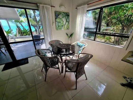 Superior Bungalov, 2 Yatak Odası, Lagün Manzaralı, Denize Sıfır