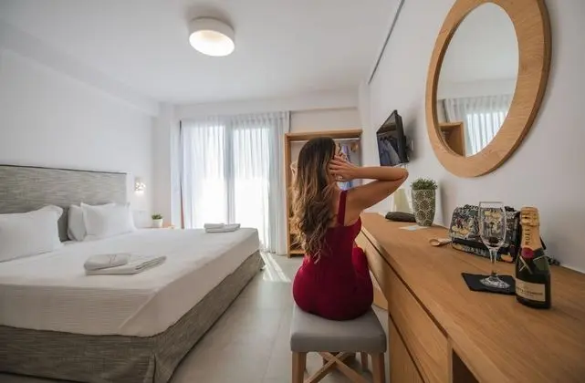 Premium Üç Kişilik Oda, Deniz Manzaralı