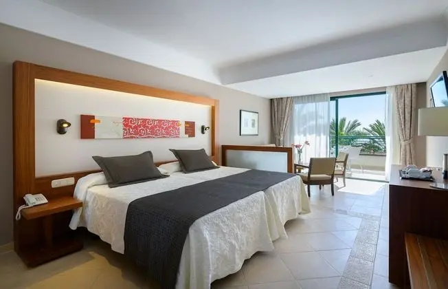 Premium Üç Kişilik Oda, Balkon, Deniz Manzaralı