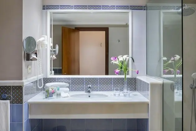 Premium Üç Kişilik Oda, Balkon, Deniz Manzaralı