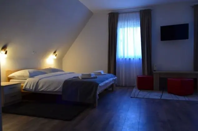 Deluxe Üç Kişilik Oda