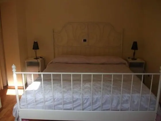 Tek Büyük Yataklı Oda, 1 Büyük (Queen) Boy Yatak