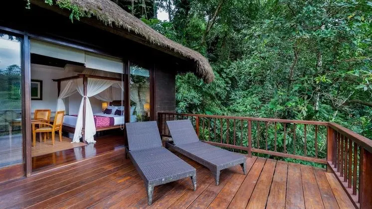 Villa (Valley View)