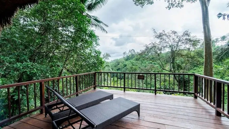 Villa (Valley View)