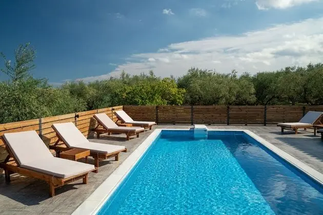 Deluxe Villa, 3 Yatak Odası, Kişiye Özel Havuzlu (Ftelia)