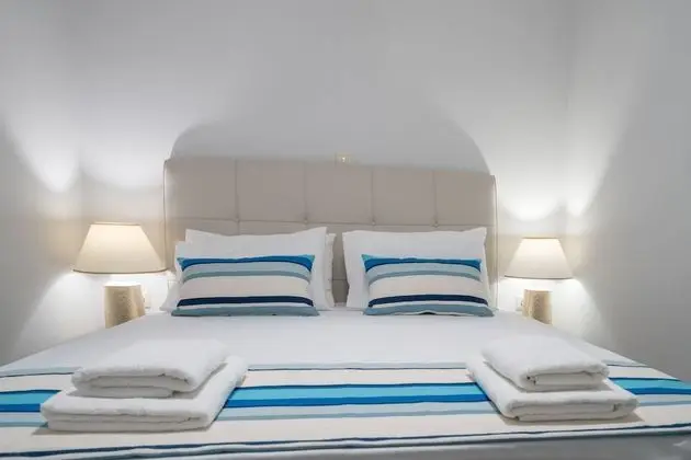 Superior Villa, 4 Yatak Odası, Kişiye Özel Havuzlu, Havuz Manzaralı (Chloe)