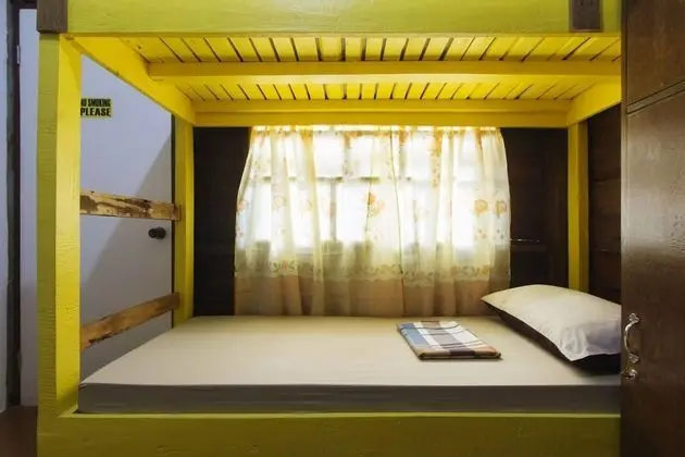 Traditional Ortak Ranzalı Oda, Karma Ranzalı Oda, Balkon