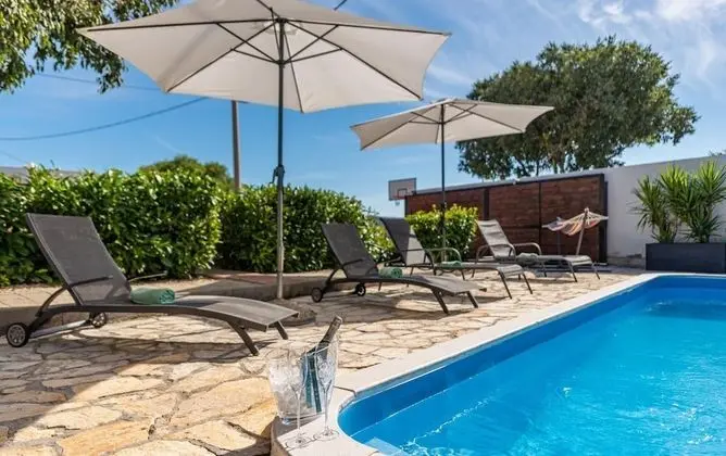 Villa, Sigara İçilebilir