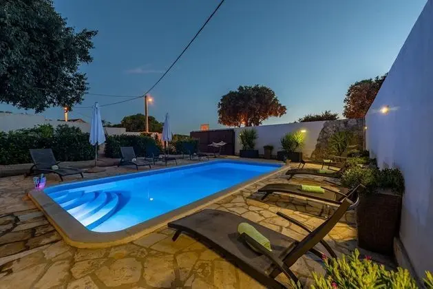 Villa, Sigara İçilebilir