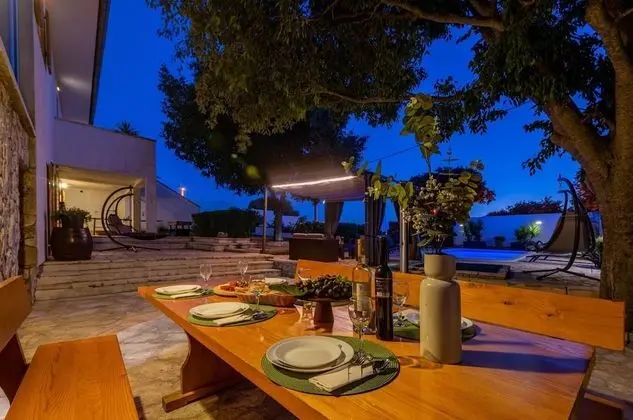 Villa, Sigara İçilebilir